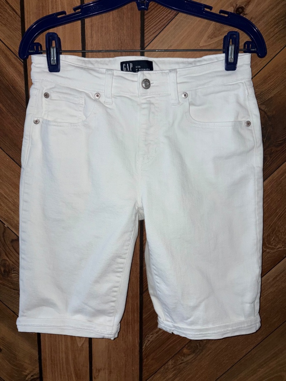 White Denim GAP 9" Bermuda Shorts 2 / 26